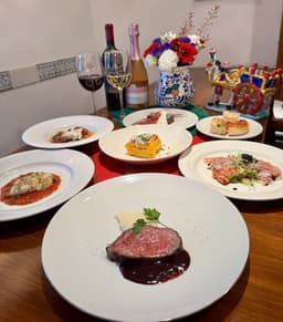 有名ベーカリー「デューカ・ディ・カマストラ」のパンを取り入れた豊かな食文化に触れられます。