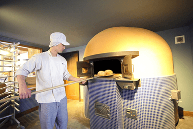 カーブドッチエリアにある『コテアコテ マルシェ』にてブーランジェを募集。