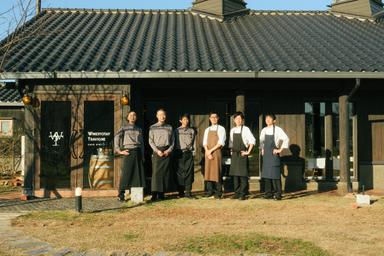 カーブドッチエリアにある『レストラン湯楽』と『レストランカーブドッチ』にて調理スタッフを募集。