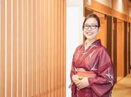 滋賀を代表する注目企業で、最高の接客と店舗運営のプロへステップアップしませんか？