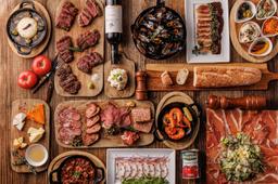 今後の出店も視野に、店長やさらなるキャリアのチャンスが広がる当社で次のステージをめざしませんか。