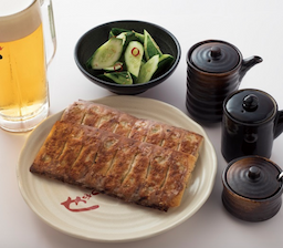 パリパリの薄皮一口餃子が名物の専門店で、私たちと一緒に働きませんか？