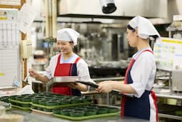 「ゆうゆうの里」の調理師として働きませんか？