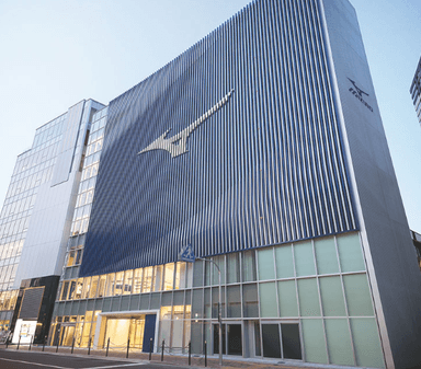 世界的なスポーツ用品メーカー100％出資の企業。安定性バツグンです。