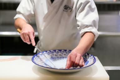 飲食店プロデュースも行う成長企業のため、新店立ち上げや洋食・カフェなど多角的なキャリア選択が可能。