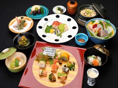 名匠の技を間近で学べる環境。本物の日本料理を追求できます。