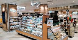 自社ブランドを含む高品質でこだわりのオーガニックや無添加食品を扱い知識を深められる環境です。