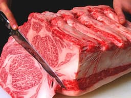 厳選した美味しいお肉をリーズナブルにご提供！