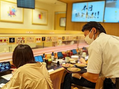 東京・神奈川・千葉の各店舗で店長候補を募集中！仲間と一緒に成長できる環境です。