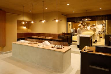 地域に根ざし、体にやさしい和菓子づくりを続ける「ツバメヤ」で働きませんか？