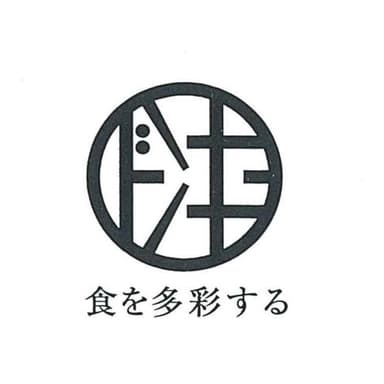 店長候補として売上管理やスタッフ育成、販促企画まで担当。裁量を持って店舗運営に携われます。
