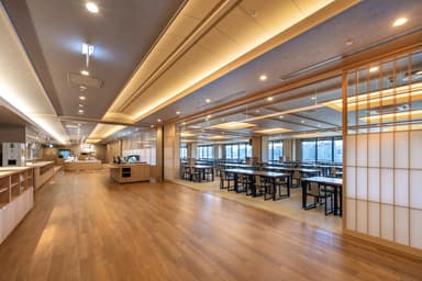 豊洲・横浜みなとみらいの都市型温浴リゾート。心に残るおもてなしで「また来たい」をつくる仕事です。