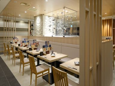 東証スタンダード上場企業のグループに所属するため、経営基盤が非常に安定しており将来の不安がありません