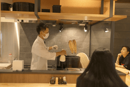 調理経験を活かして「鰻職人」の技を身に付けませんか。「鰻」を扱える料理人に今、世界が注目しています。