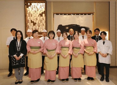 ゲストの心あたたまる接客をお願いいたします。