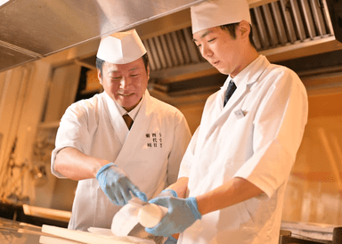 飲食店での調理経験があれば年数・ジャンルは不問です！質の高い料理人へと成長したい方はぜひ。