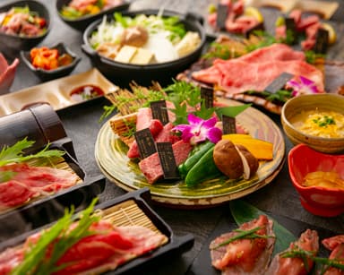 落ち着いた和の空間で、日本三大和牛の近江牛を提供。特別な時間を演出します。