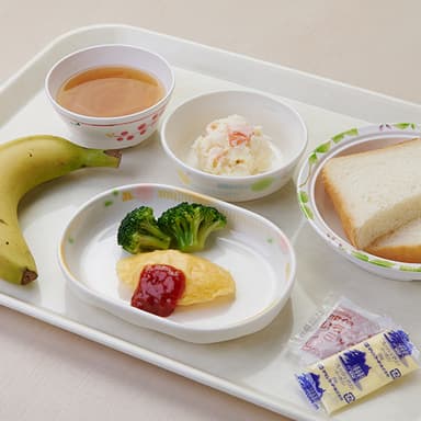 福岡市立こども病院内の給食事業所にて子どもたちの回復を食で支えるやりがいある仕事です。