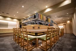 昭和57年創業。王子で長く親しまれてきた『回転寿司 飛鳥』で、新たな仲間を募集しています。