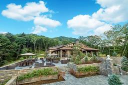 7万坪の広大な敷地内で、軽井沢の雄大な自然に囲まれた特別なひと時を過ごせるリゾートホテル◎