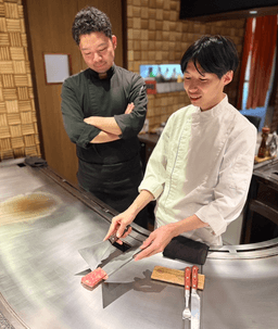 TVや雑誌などのメディアでも多数取り上げられてきた話題の鉄板焼き店☆