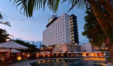 石垣島の豊かな自然を感じながら、リゾートホテルならではの上質で細やかな接客スキルを習得いただけます。