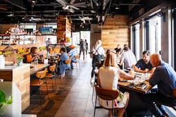 当社がアメリカで展開している各店舗でストアマネージャー候補として活躍しませんか