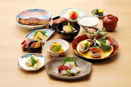 創業より受け継がれてきた、和食の確かな技。