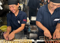 埼玉県・東京都内で展開する『焼鳥居酒屋 大（ビッグ）』が料理長候補を募集します。月給35万～40万円