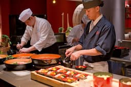 和の技を活かして“魅せる調理”を。リゾートレストランで新たな一歩を踏み出しませんか。