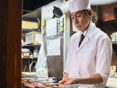 伝統のうなぎ料理を基礎から学べる◎蒲焼きや白焼きの技術を丁寧に習得！