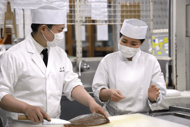 20代～40代が活躍中「料理を学びたい」「料理人として活躍したい」というあなたをサポートします！