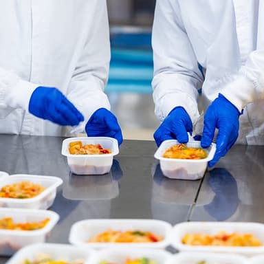 ITを活用した高度な需要予測とオペレーション管理により、業務の標準化が進んでおり無理なく働けます。