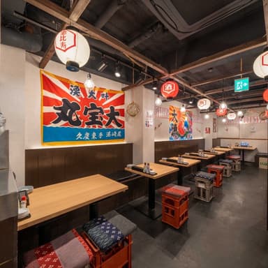 急成長中のベンチャー企業のため昇格のチャンスが多く、3ヶ月の研修後に即店長へ就任することも可能です。