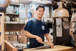 沼津港直送の鮮魚を扱う海鮮酒場で、調理スタッフ募集！