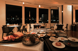 イタリアンレストラン「イルブリオ」がパティシエを募集します。