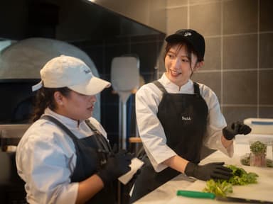 未経験でも安心のチーム体制あり！はじめての飲食勤務は、PISOLAでデビューしませんか？