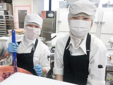 スタッフ同士の距離も近く、困ったときはすぐに相談できる安心の職場です。