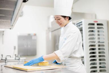 メンバーは20～30代が中心！チームで支え合う明るい職場。