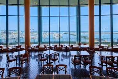 アジア・太平洋地域で展開するパークホテルグループ運営のホテルで、質の高い接客技術を習得可能です。