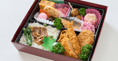 テレビ局や官公庁など、大規模イベントを支える数千個単位の受注に携わり、大きな達成感を味わえます。