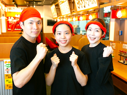 毎年30～40店舗の出店！拡大の分だけポジションも増えていくので、おのずと成長チャンスも増えます。