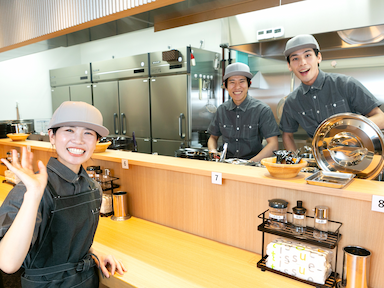毎年30～40店舗の出店！拡大の分だけポジションも増えていくので、おのずと成長チャンスも増えます。