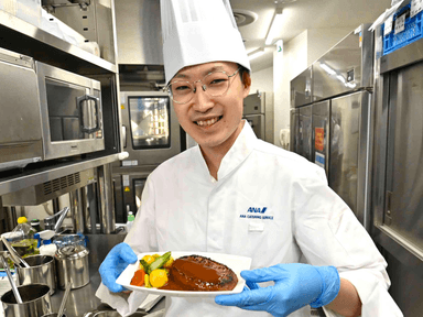 昨年度実績5.2カ月分の賞与支給実績あり。ANAグループならではの安定した収入を実現します。