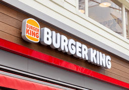 「バーガーキング」は、毎年1,000店舗以上をオープンし世界で最も高い成長率を達成しています