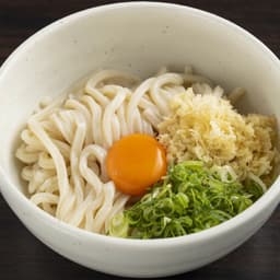 香川直送のうどんを使用。調理経験を活かしながら、お店の味を身につけられます。