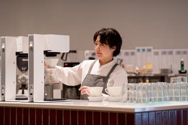 カフェと物販を組み合わせた店舗だからこそ、接客や商品の見せ方など、アイデアをお店づくりに活かせます。