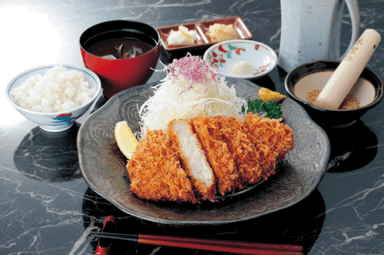 将来の1,000店舗展開を目指す勢いのある企業で、自身の成長と組織の拡大を同時に体感できる環境です。