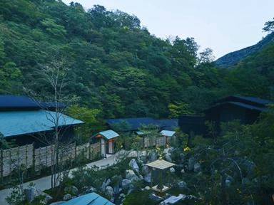 興和グループ（KOWA）100％子会社の安定した経営基盤。将来を見据えて腰を据えて働ける環境です。