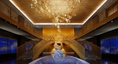 伝統あるホテル・旅館を運営するノウハウを継承。最高品質の接遇スキルを磨き、プロへと成長できます。